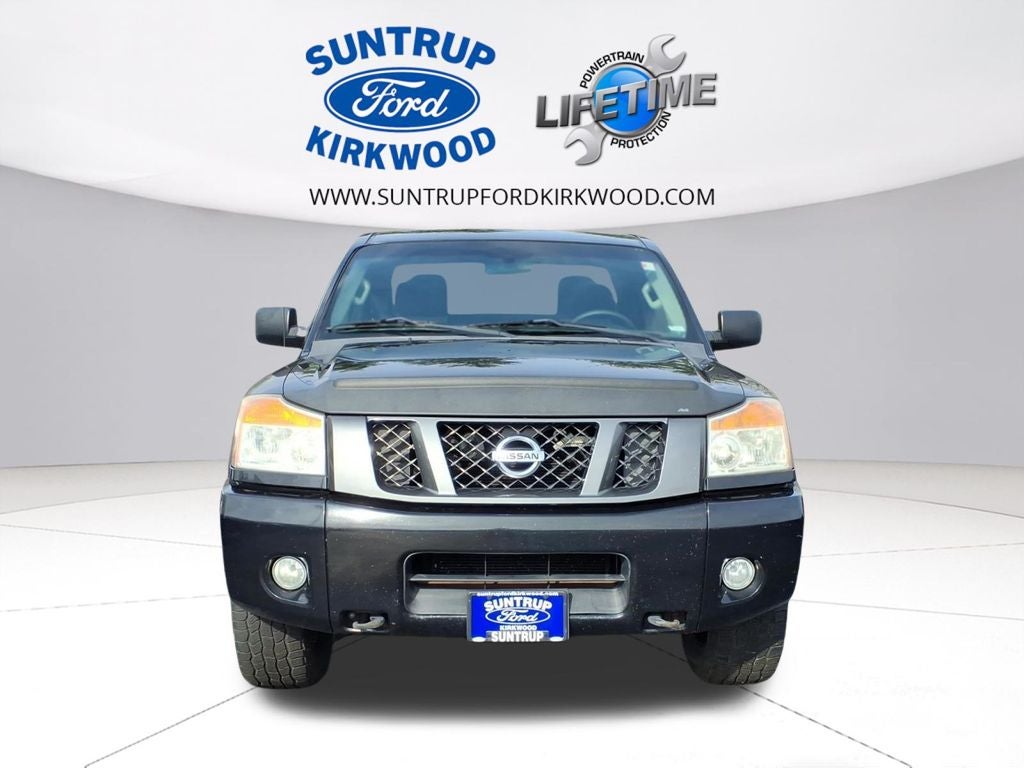 2012 Nissan Titan SV