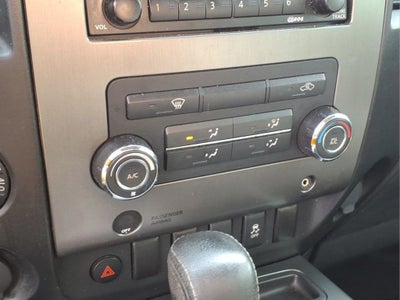 2012 Nissan Titan SV