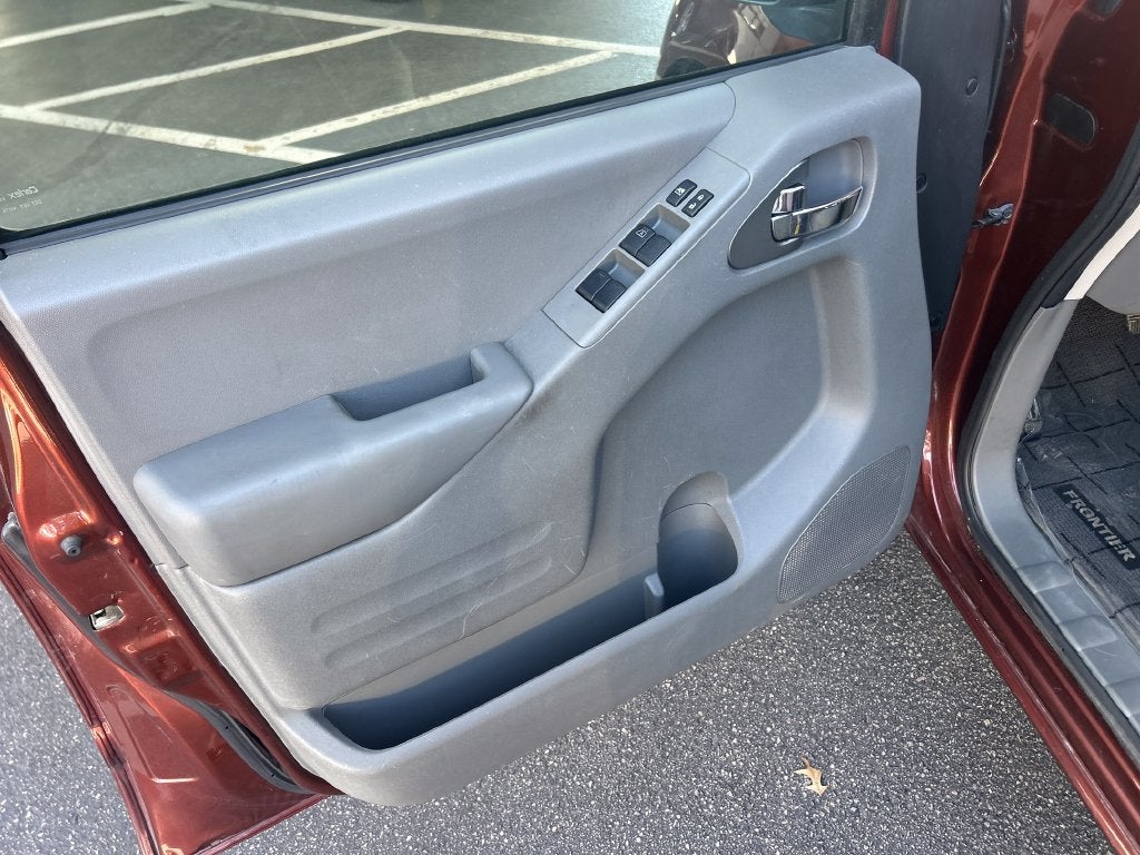 2016 Nissan Frontier SV