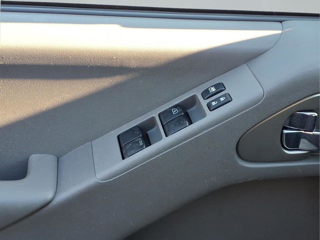 2021 Nissan Frontier SV