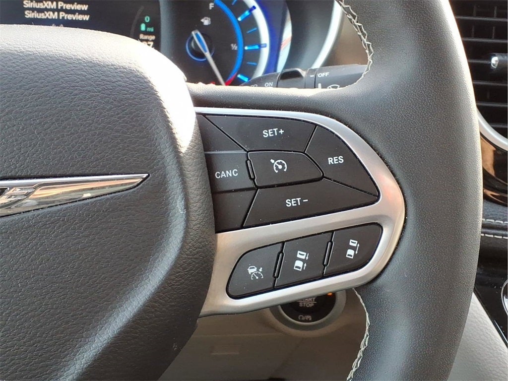 2024 Chrysler Pacifica Hybrid Select