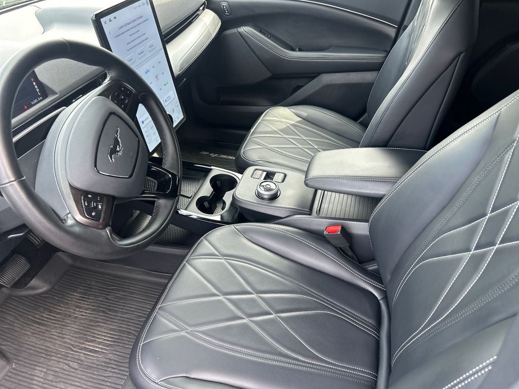 2023 Ford Mustang Mach-E Select