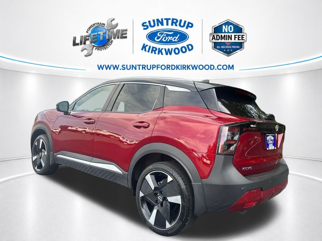 2025 Nissan Kicks SR