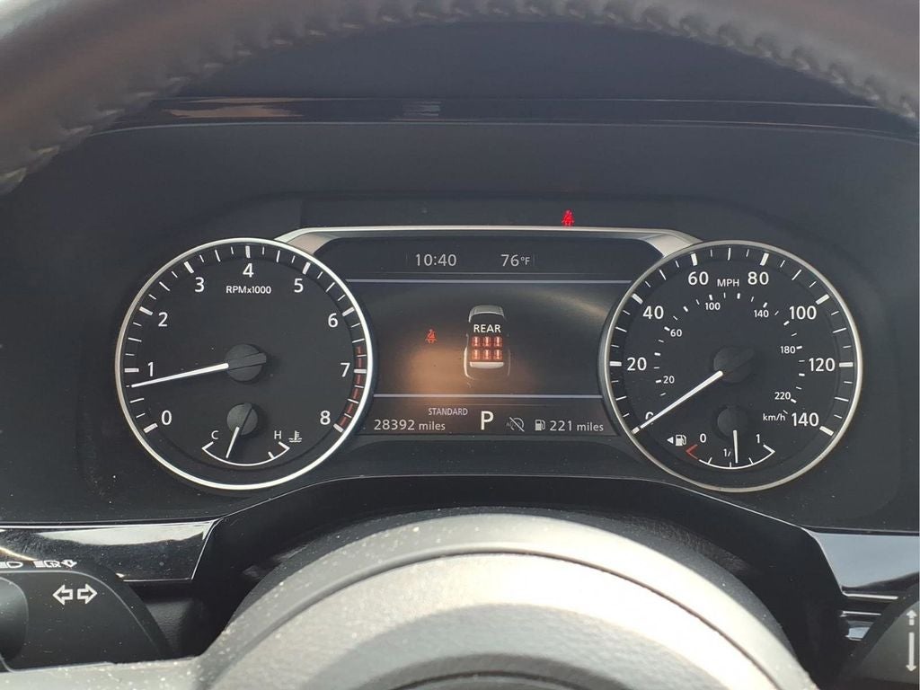 2025 Nissan Pathfinder SV