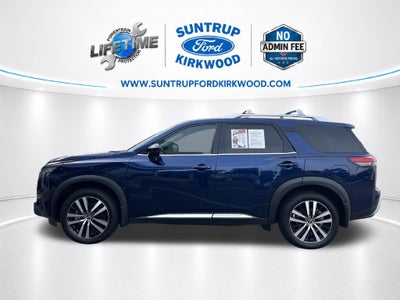 2025 Nissan Pathfinder Platinum