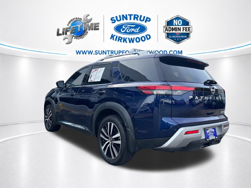 2025 Nissan Pathfinder Platinum
