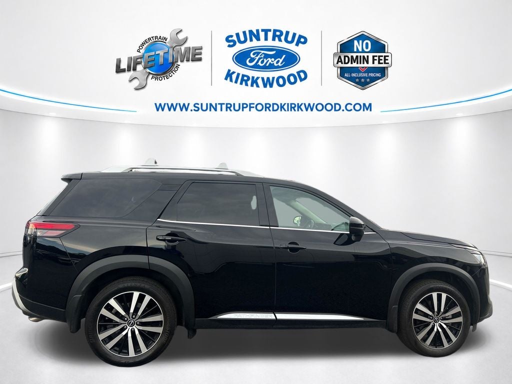 2025 Nissan Pathfinder Platinum