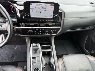 2023 Nissan Pathfinder Platinum