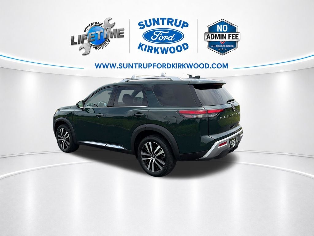 2023 Nissan Pathfinder Platinum