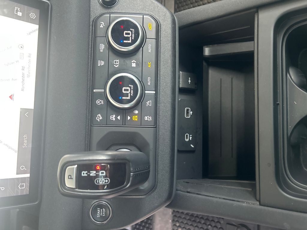 2023 Land Rover Defender 110 X-Dynamic SE