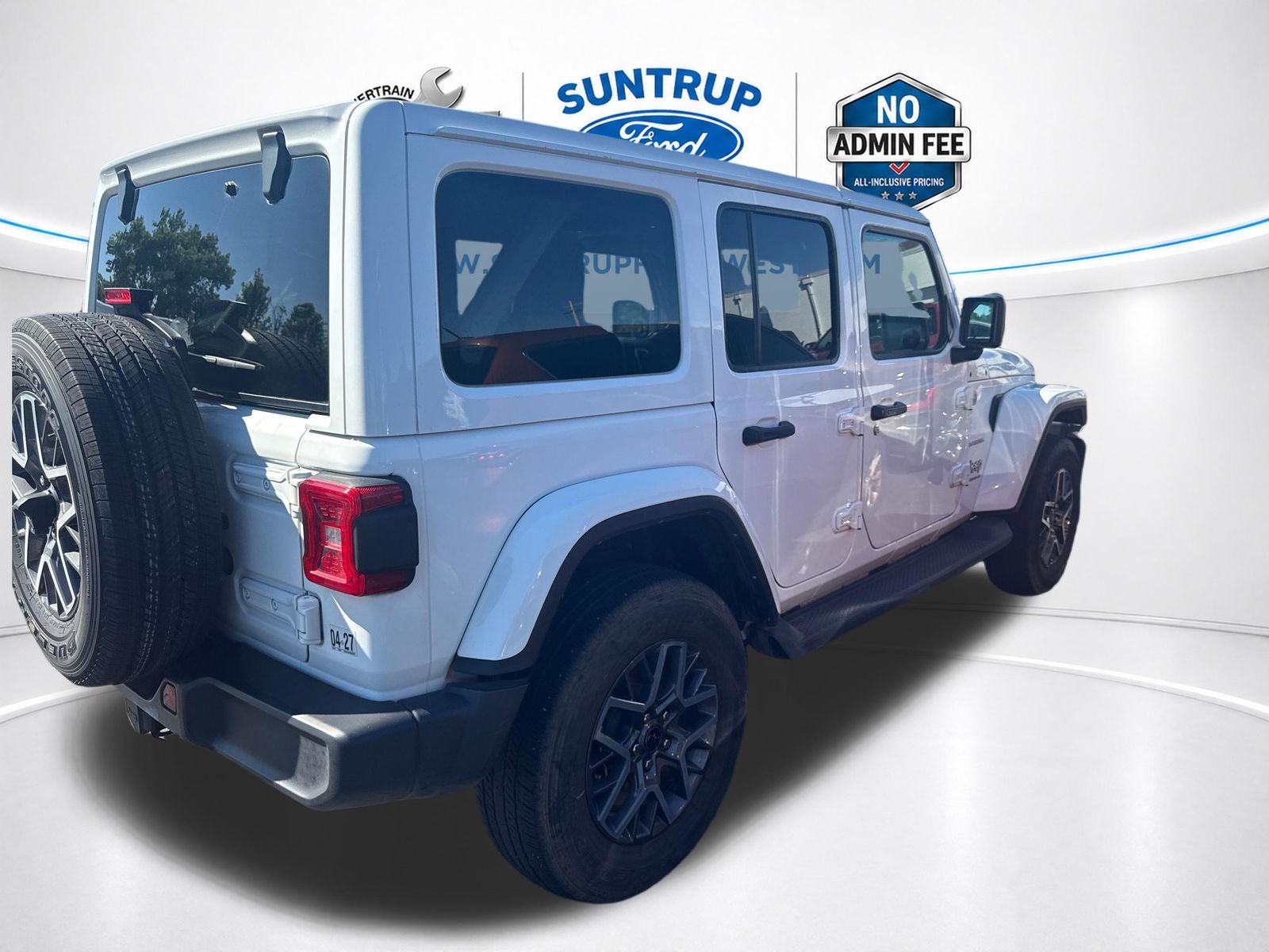 2024 Jeep Wrangler Sahara