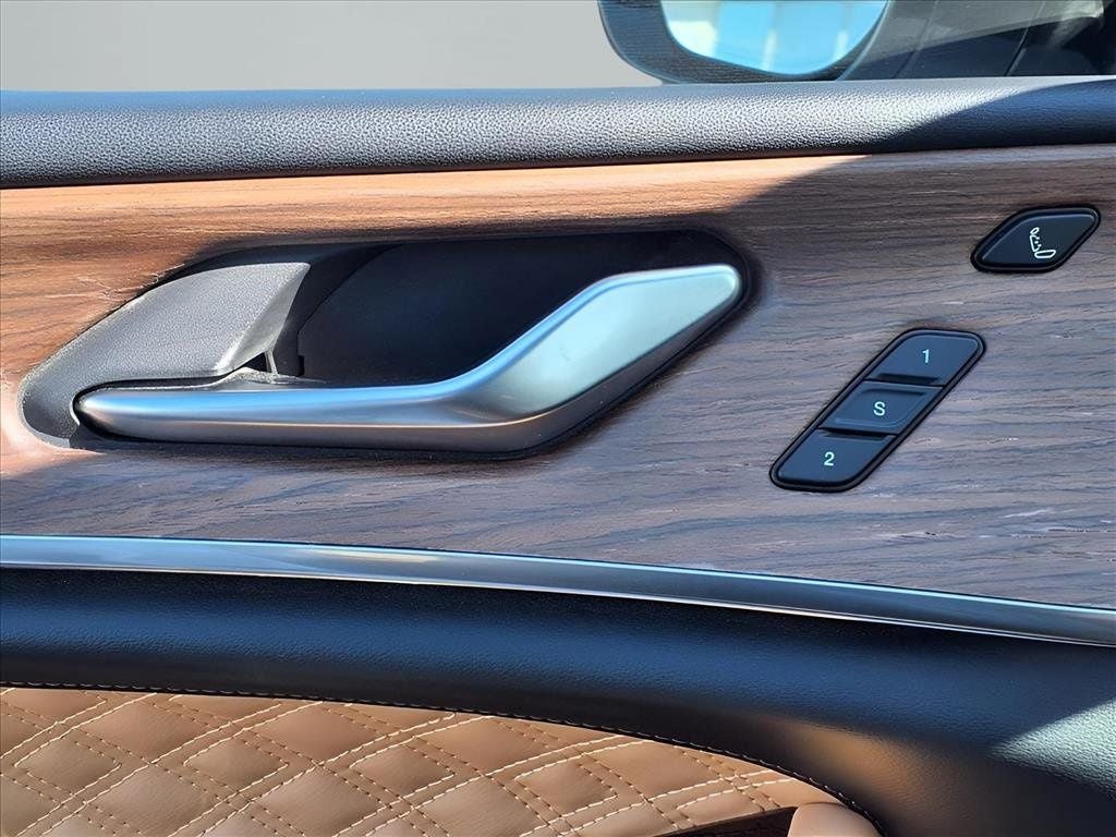 2022 Jeep Grand Cherokee Summit