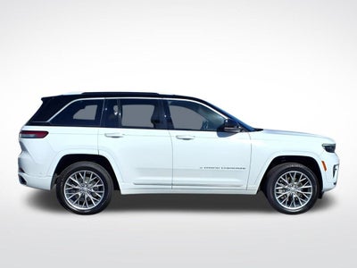 2022 Jeep Grand Cherokee Summit