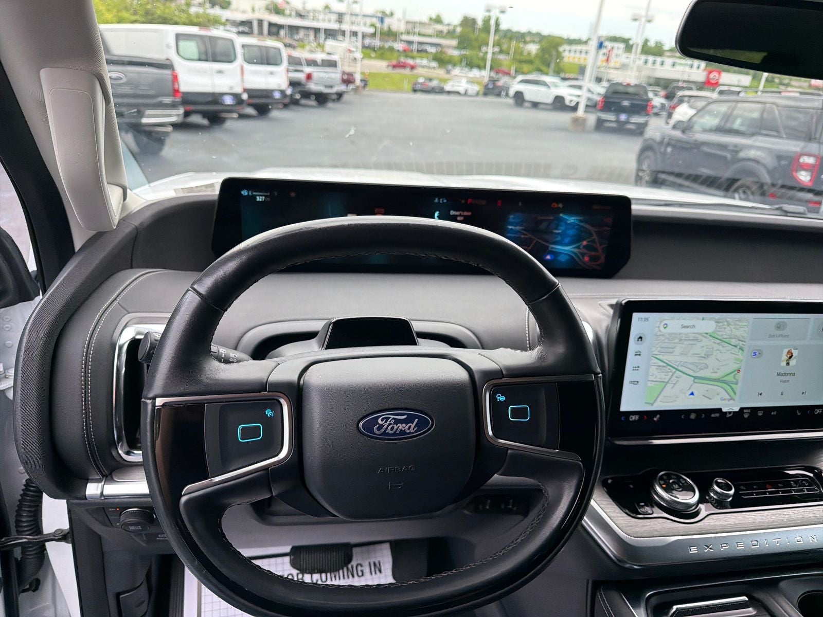 2025 Ford Expedition Max Platinum