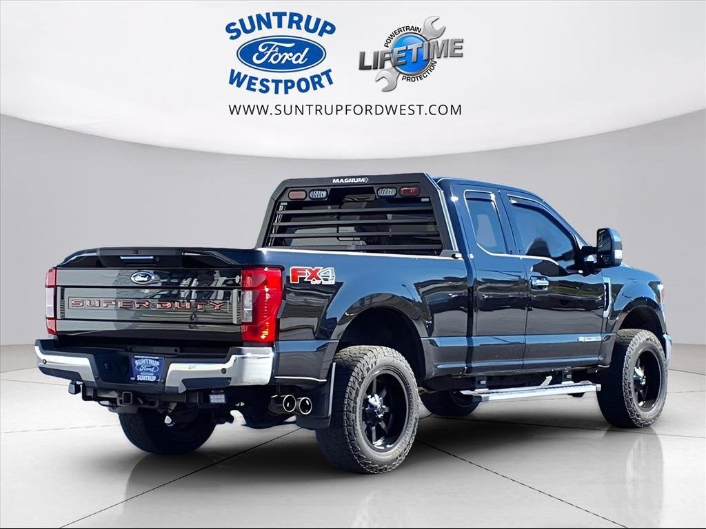 2022 Ford F-350SD Lariat