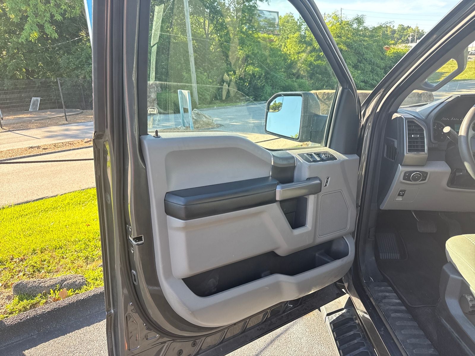 2019 Ford F-150 XLT 4X4 SUPERCREW
