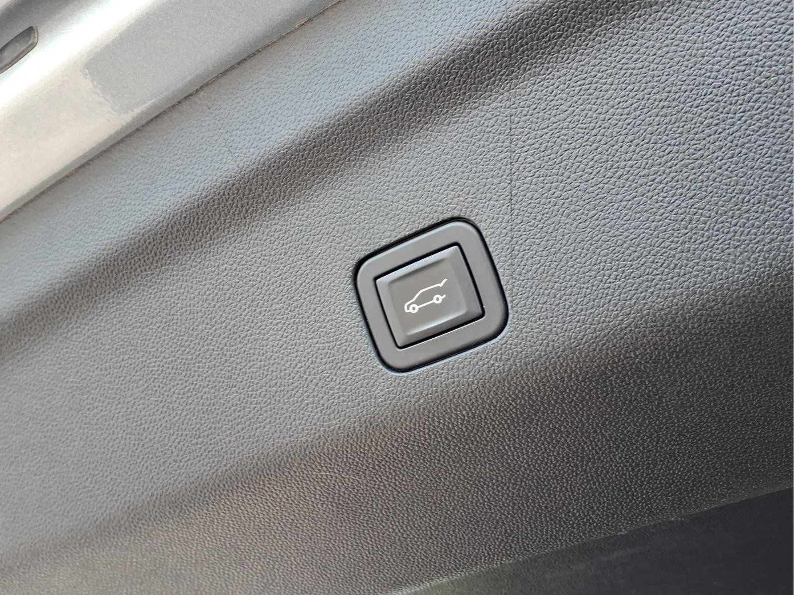 2024 GMC Yukon XL AT4