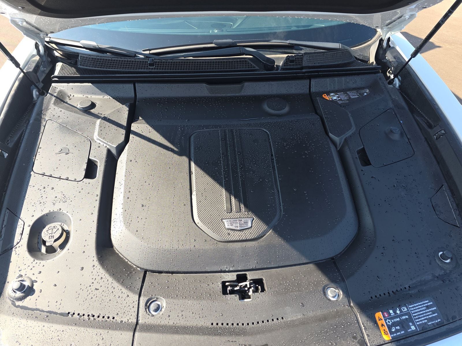 2024 Cadillac LYRIQ Tech