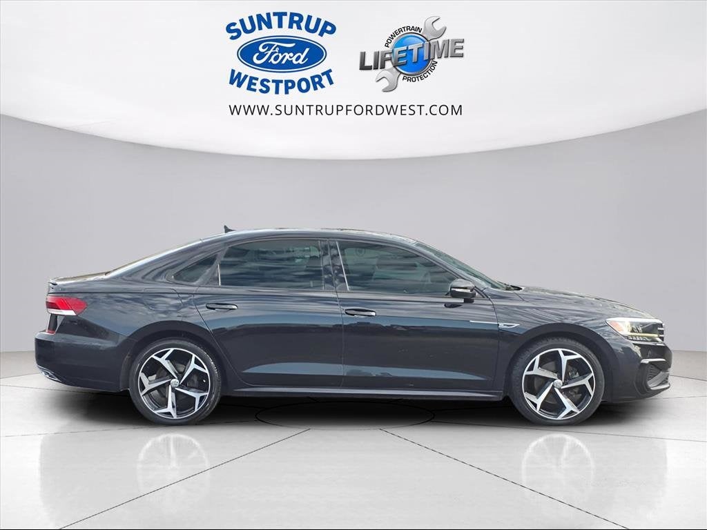 2021 Volkswagen Passat 2.0T R-Line