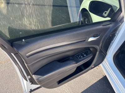 2016 Chrysler 300 S