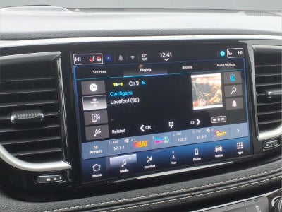 2024 Chrysler Pacifica Hybrid Select