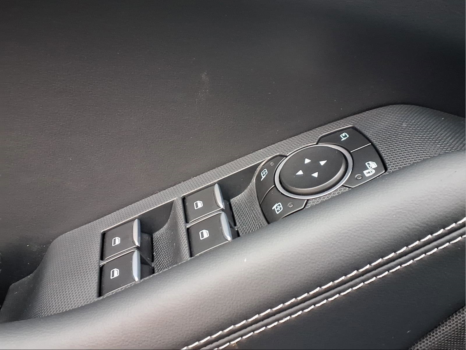 2024 Ford Mustang Mach-E Select