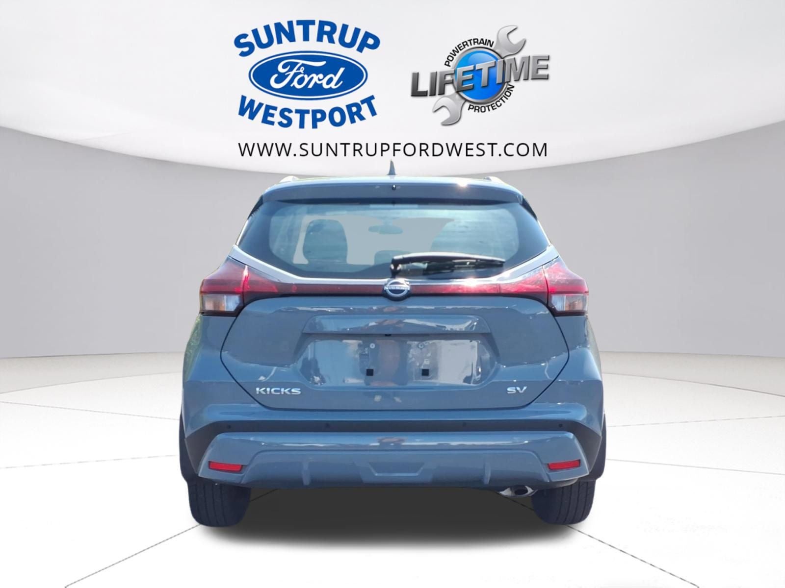 2024 Nissan Kicks SV