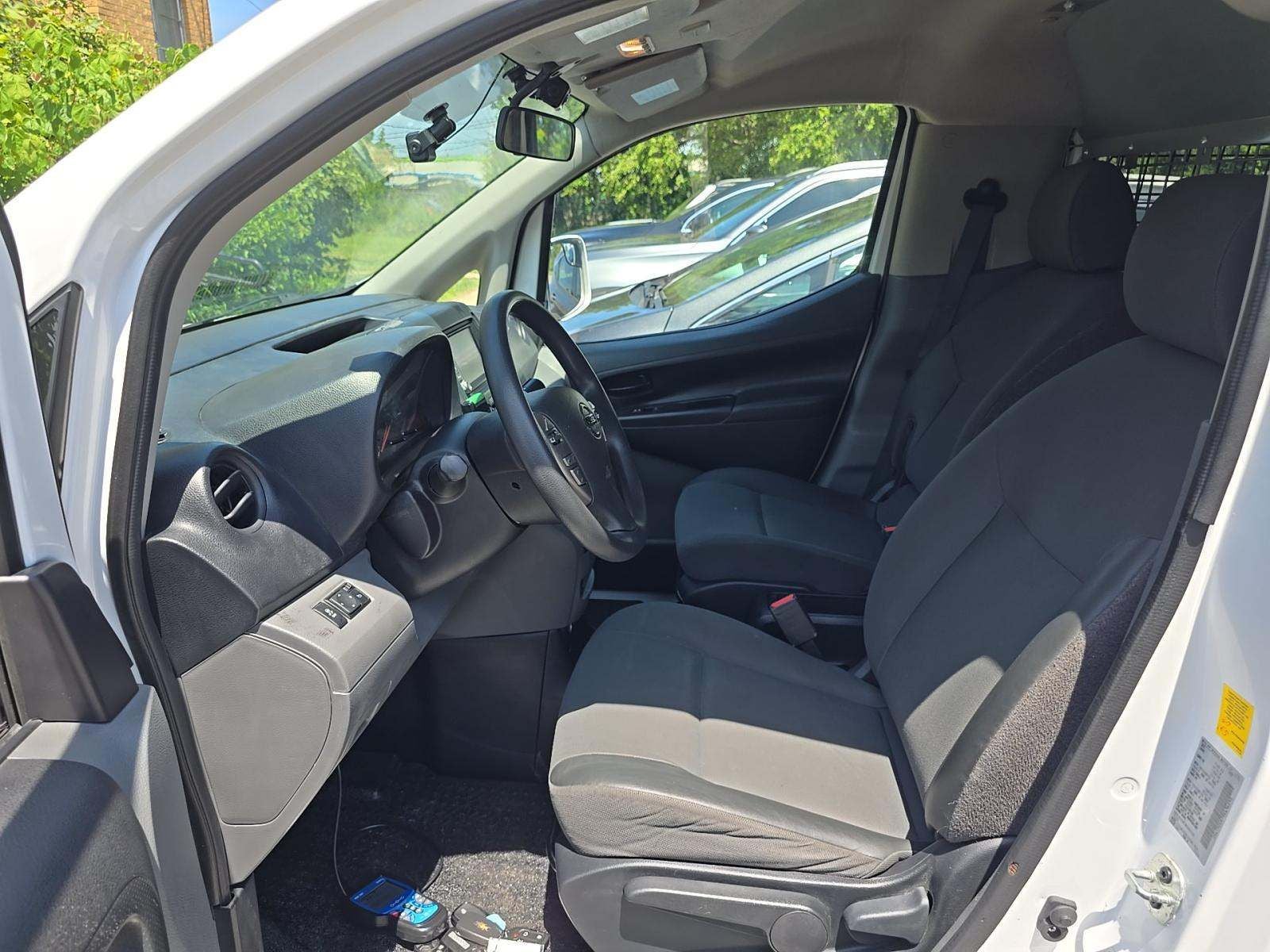 2021 Nissan NV200 SV