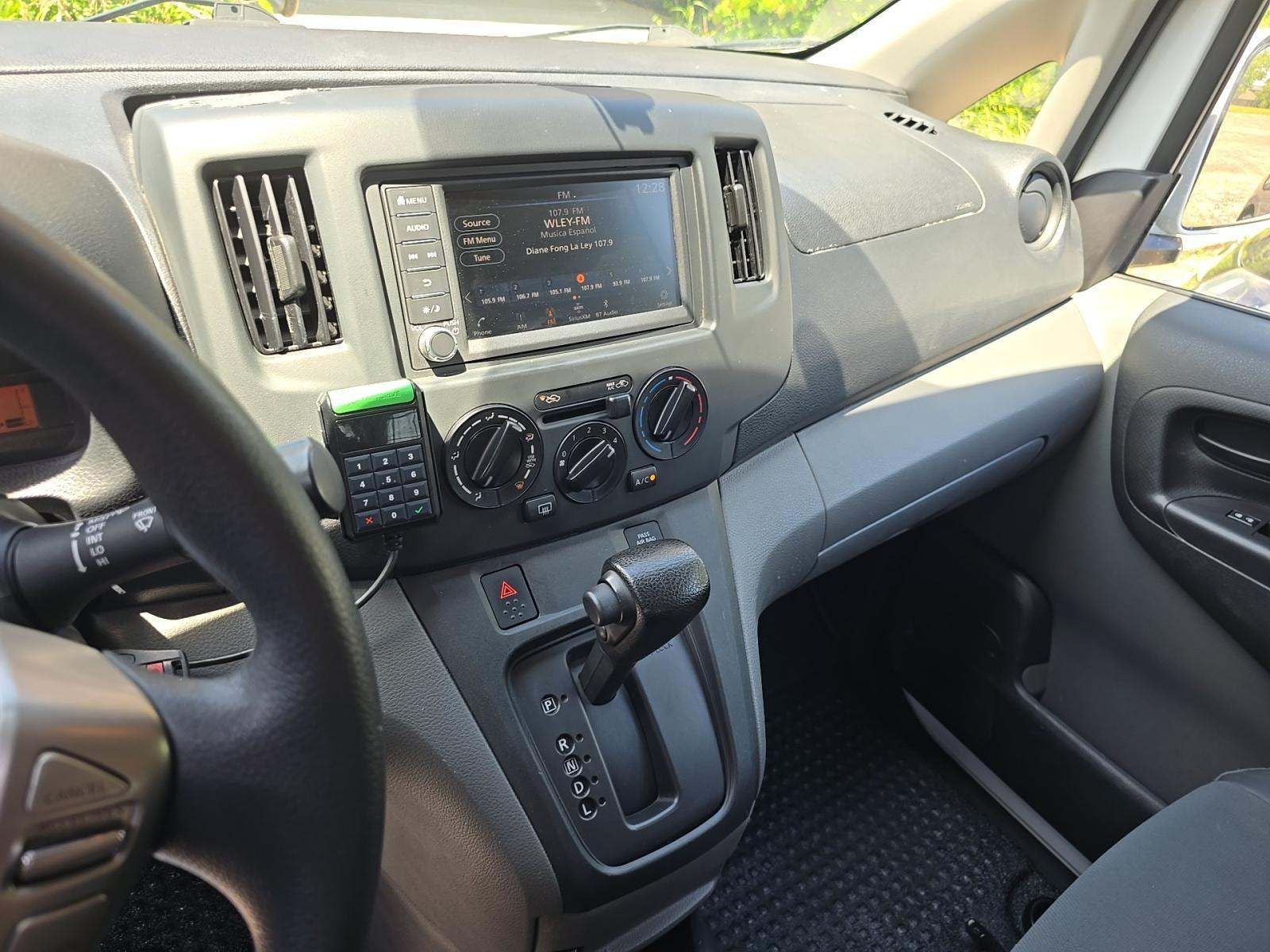 2021 Nissan NV200 SV