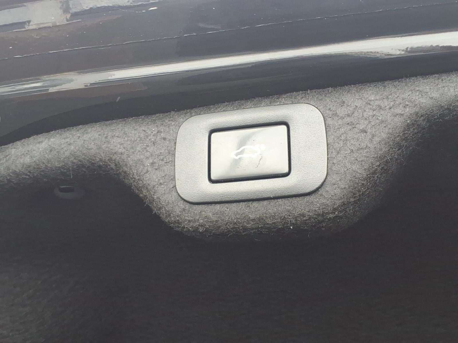 2022 Lexus ES 300h Luxury