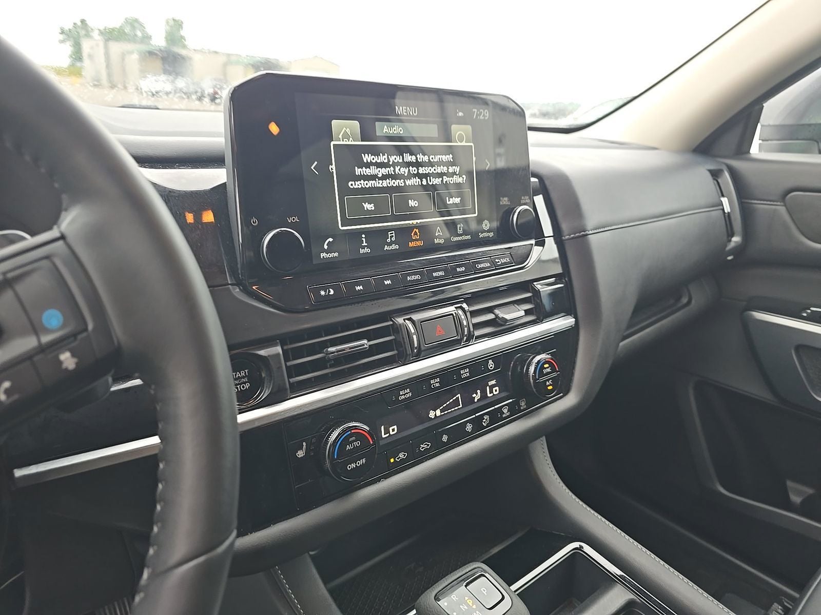 2025 Nissan Pathfinder SL