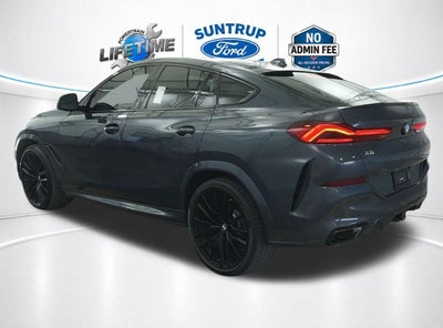 2021 BMW X6 M50i