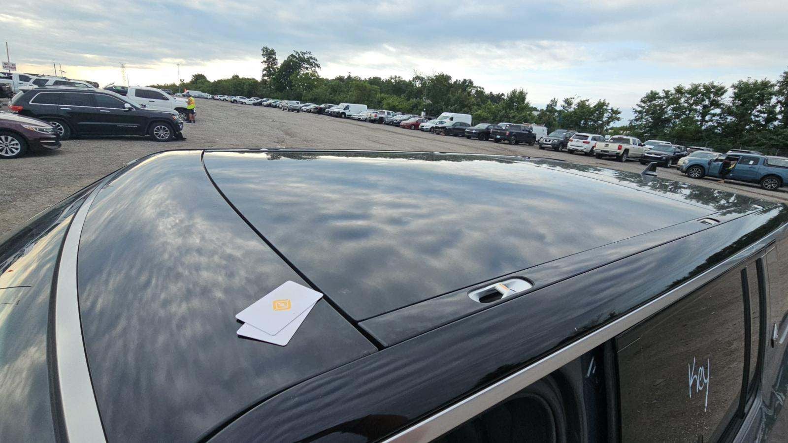 2025 Rivian R1S Adventure Dual Motor Standard Pack