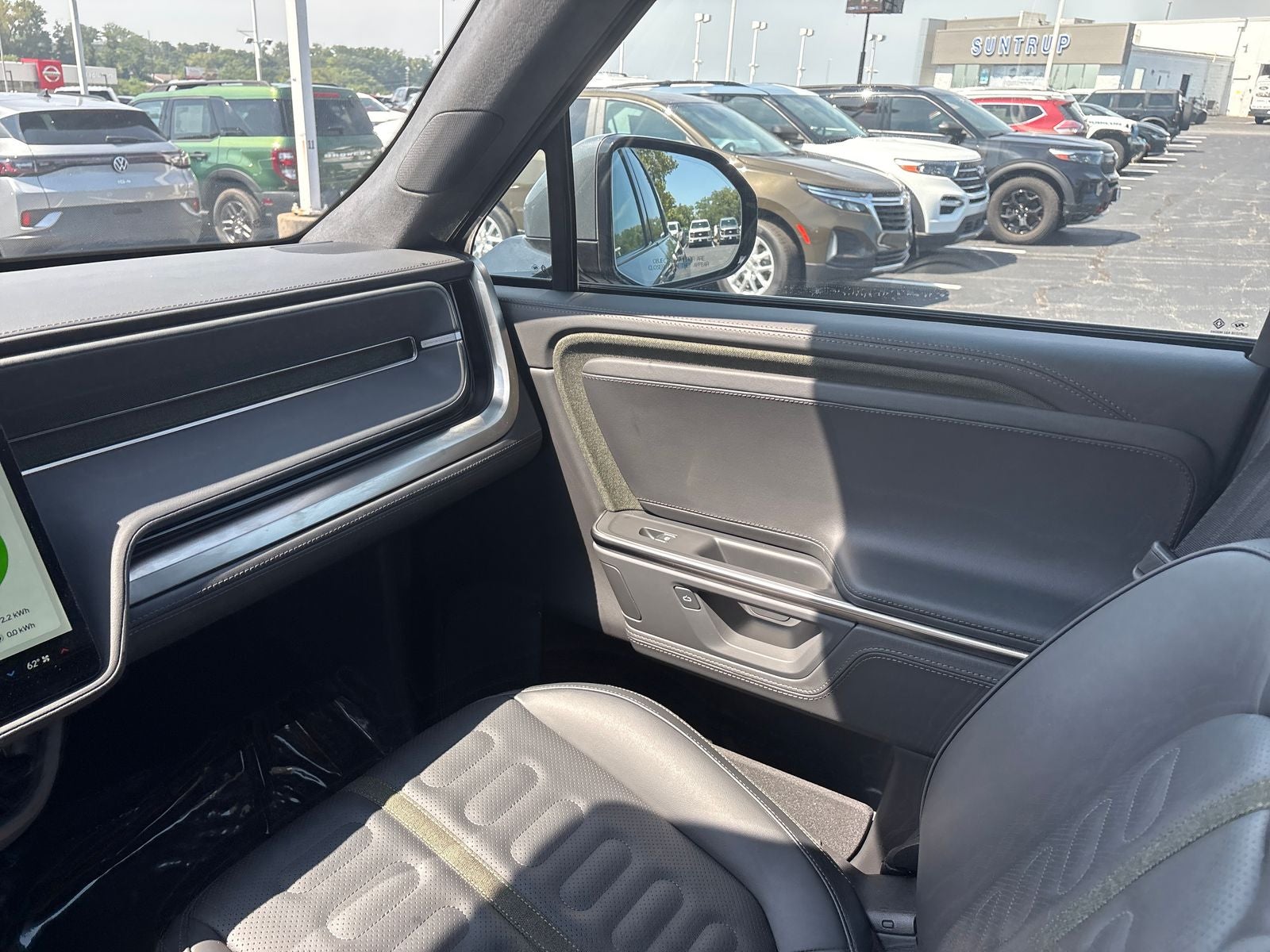 2025 Rivian R1S Adventure Dual Motor Standard Pack
