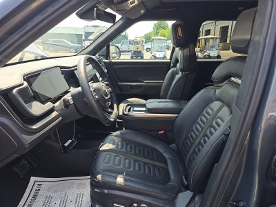 2025 Rivian R1S Adventure Dual Motor Standard Pack