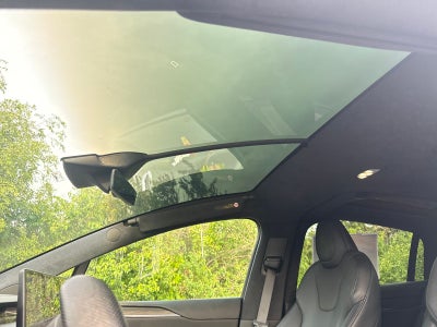 2022 Tesla Model X Base