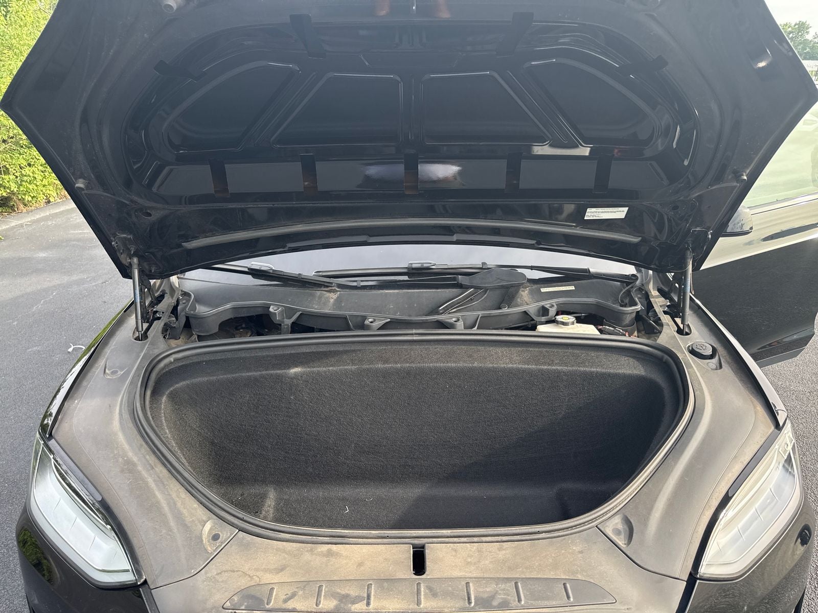 2022 Tesla Model X Base