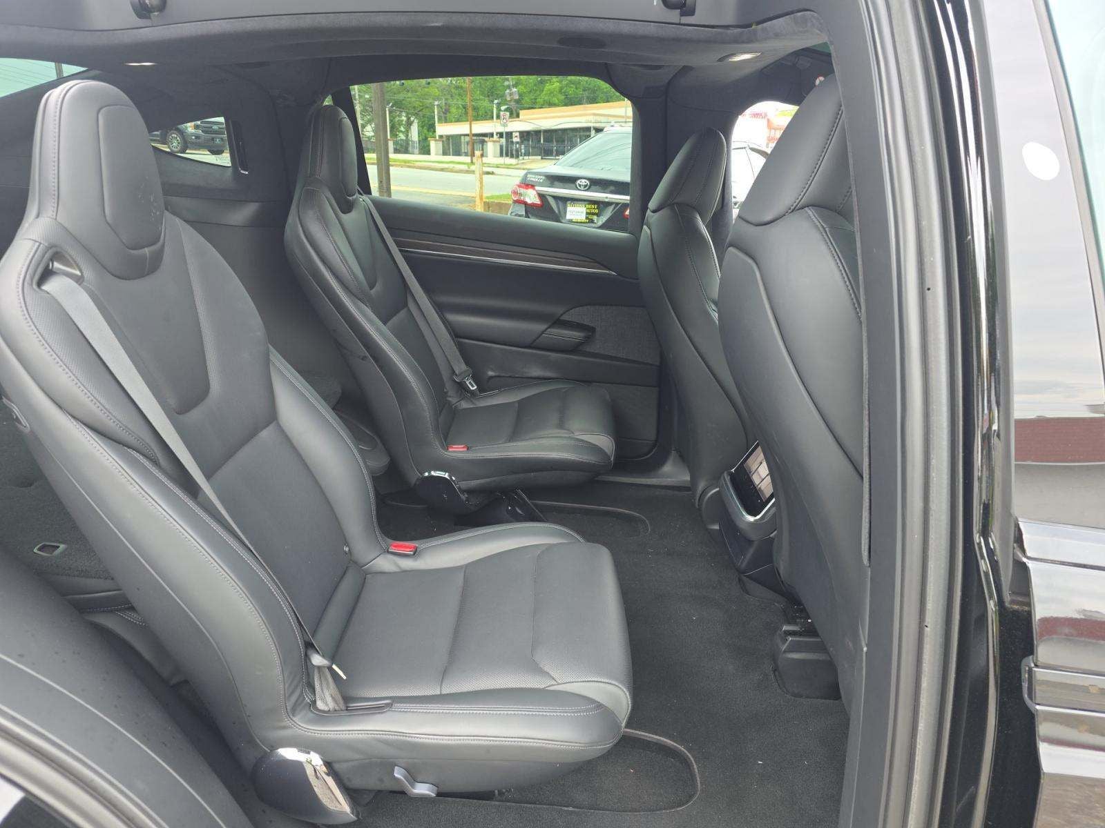 2022 Tesla Model X Base