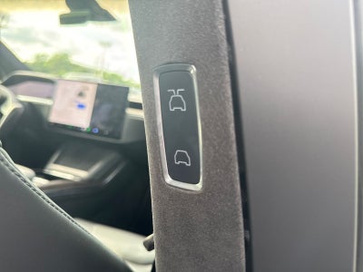 2022 Tesla Model X Base