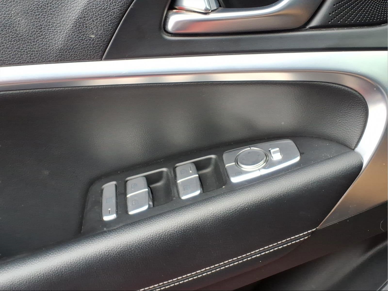 2022 Genesis G70 2.0T