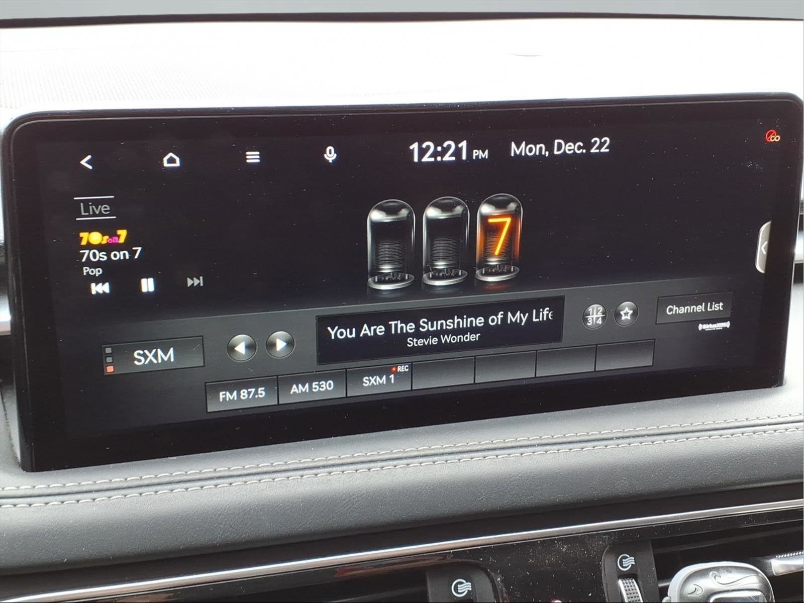 2022 Genesis G70 2.0T