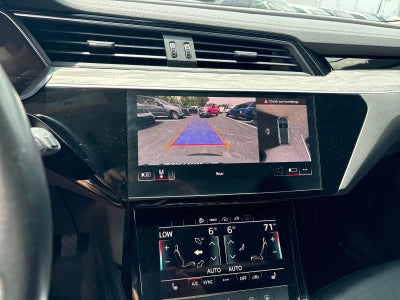 2021 Audi e-tron Premium quattro