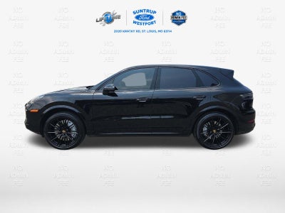 2023 Porsche Cayenne Turbo